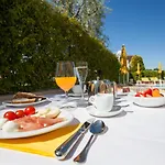 Bio Pacinotti Апарт-готель Бардоліно
